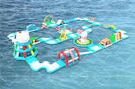 العائمة القط موضوع تصميم مفصل نفخ الألعاب المائية بارك